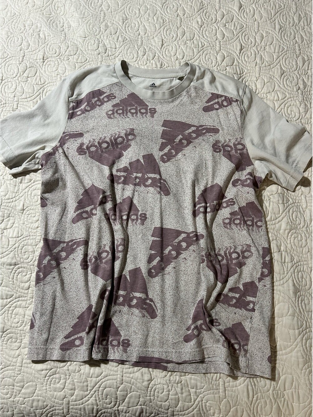 adidas Men's L Gray/Mauve Graphic Logo T-Shirt Short Sleeve Crew Neck Jersey